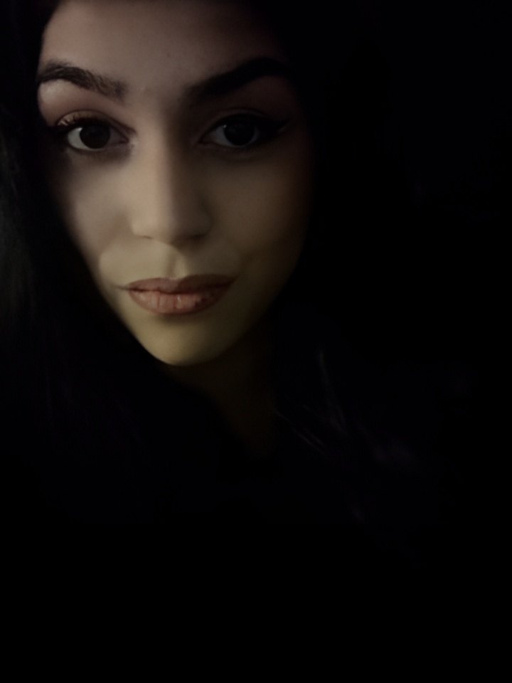 Лера привлекальеная девушка из Суровикино цена от 2500 руб