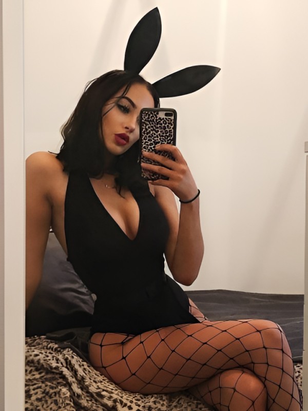 Эсмеральда привлекательная девушка из Суровикино цена от 2000 руб