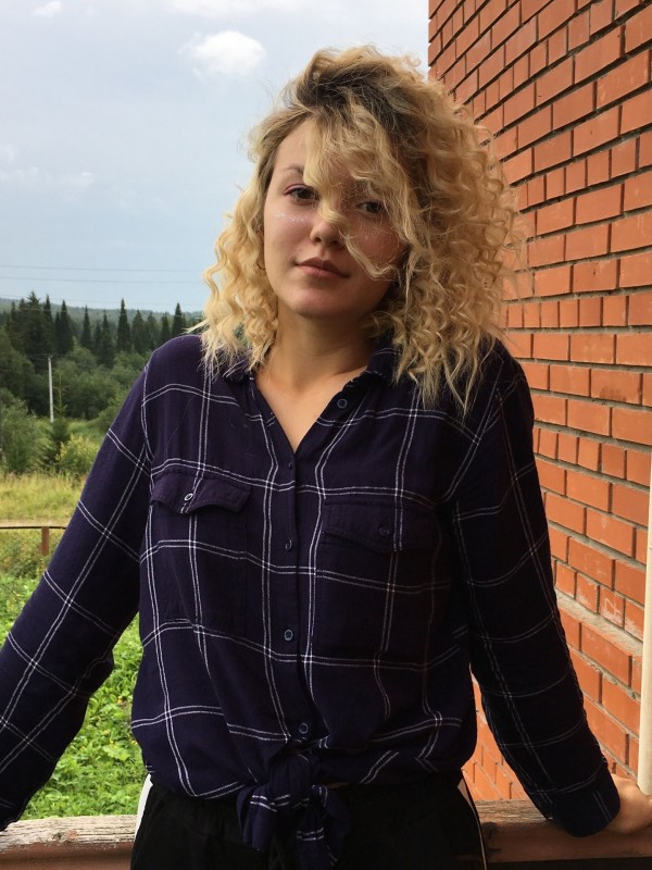 Марина привлекательная девушка из Суровикино цена от 3000 руб