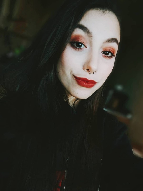 Катька привлекательная девушка из Суровикино цена от 3000 руб