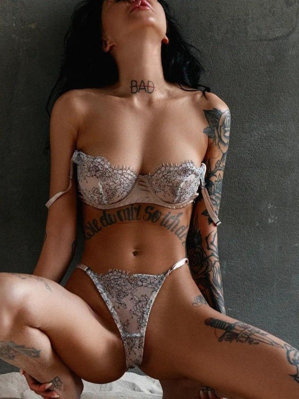 Оксаночка привлекательная девушка из Суровикино цена от 6000 руб